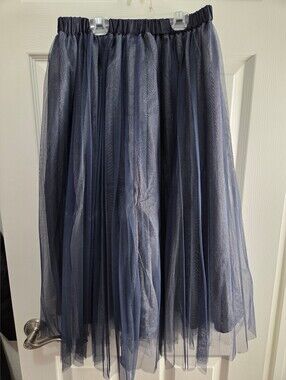 axes femme Pleated Tulle Midi Skirt